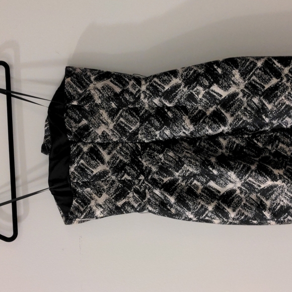 Black and White Strapless Cocktail Dress - Picture 3 of 5